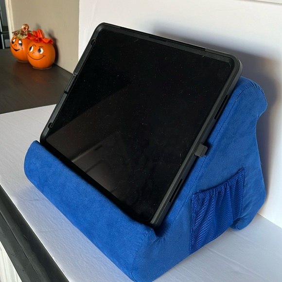 Pillow Pad - Picture 2 of 2